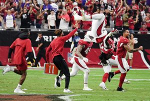 Cardinals hold on after missed FG as time expires to beat Vikings