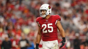 Cardinals' Zaven Collins out vs. Packers due to shoulder injury