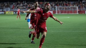 Phoenix Rising re-signs CB Joe Farrell to new 2-year deal through 2023