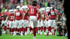 DeAndre Hopkins' injury opens door for Larry Fitzgerald's return to Cardinals
