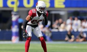Cardinals CB Marco Wilson leaves game with shoulder injury, won't return