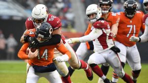 Cardinals' Jordan Hicks takes home NFC Defensive Player of the Week