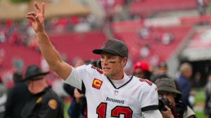 Reports: Bucs QB, 7-time Super Bowl champion Tom Brady retiring