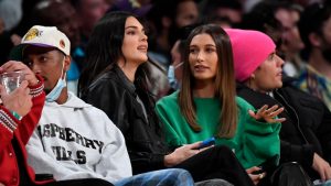 Kendall Jenner is a cheat code to help Devin Booker gain NBA All-Star votes