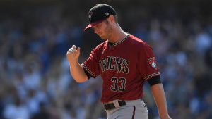 D-backs put Bukauskas on 60-day IL for shoulder, opening spot for Davies