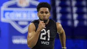 Ohio State WR Chris Olave runs mad dash at NFL Combine