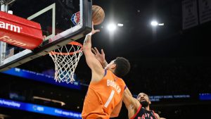 Phoenix Suns commit costly turnovers late in loss vs. Raptors