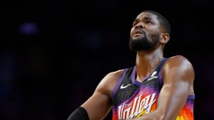 Suns-Mavericks series preview, Pt. 2: Can Dallas stop Deandre Ayton?