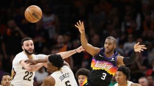Suns shockingly lose focus in playoff game, fall to Pelicans in Game 2