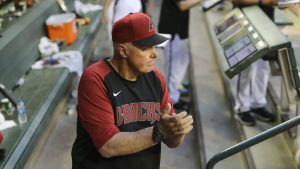 Brent Strom helping revive D-backs' pitching staff after lackluster 2021
