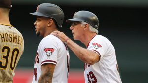 D-backs 1st base coach Dave McKay out due to COVID-19