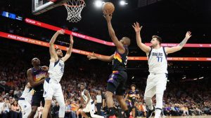 Chris Paul's cutthroat closing skills have Suns 10 wins away from NBA title