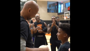 Suns HC Monty Williams surprised by family with Coach of the Year award