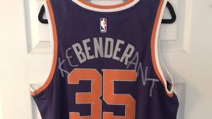 Fan finds way to customize a new Kevin Durant Suns jersey