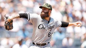 D-backs select LHP Dallas Keuchel to big league roster, will start Sunday