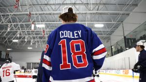 2022 NHL mock draft roundup: Who will the Arizona Coyotes pick?