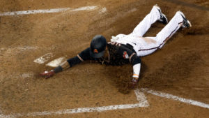 D-backs use small ball, aggressive baserunning in sweep over Giants