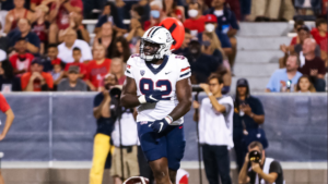 Arizona's DL Kyon Barrs named to 2022 Lott IMPACT Trophy watch list