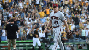 Diamondbacks shifting to closer by committee after Mark Melancon's struggles