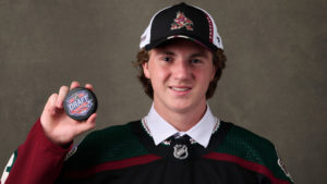 Coyotes' Logan Cooley to play for U.S. at World Junior Championship