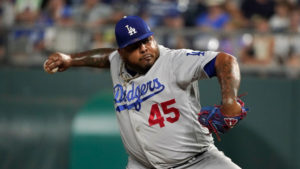 Diamondbacks claim RHP Reyes Moronta off waivers from Dodgers