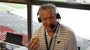 Wolf & Luke try State Farm Stadium's newest Arizona Cardinals food items