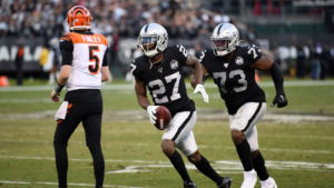 Raiders trade CB Trayvon Mullen to Cardinals