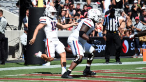 Arizona Wildcats give up touchdown after blocking own punt