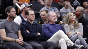 Phoenix mayor investigating potential action against Suns' Robert Sarver
