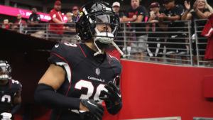 Cardinals elevate Devon Kennard, Jace Whittaker from practice squad