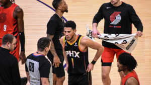NBA L2M: Blazers F Grant traveled on final possession, Suns F Bridges did not