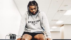 Cardinals QB Kyler Murray shares photo of surgically-repaired knee