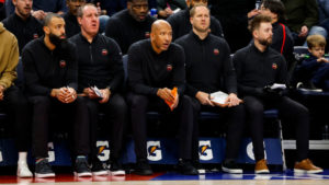 Suns willing to part with 1st-rounder to add talent, per The Athletic's Shams Charania