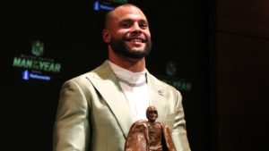 Cowboys' Dak Prescott steals the show at 2023 NFL Honors
