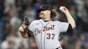D-backs bring back reliever Andrew Chafin on 1-year deal