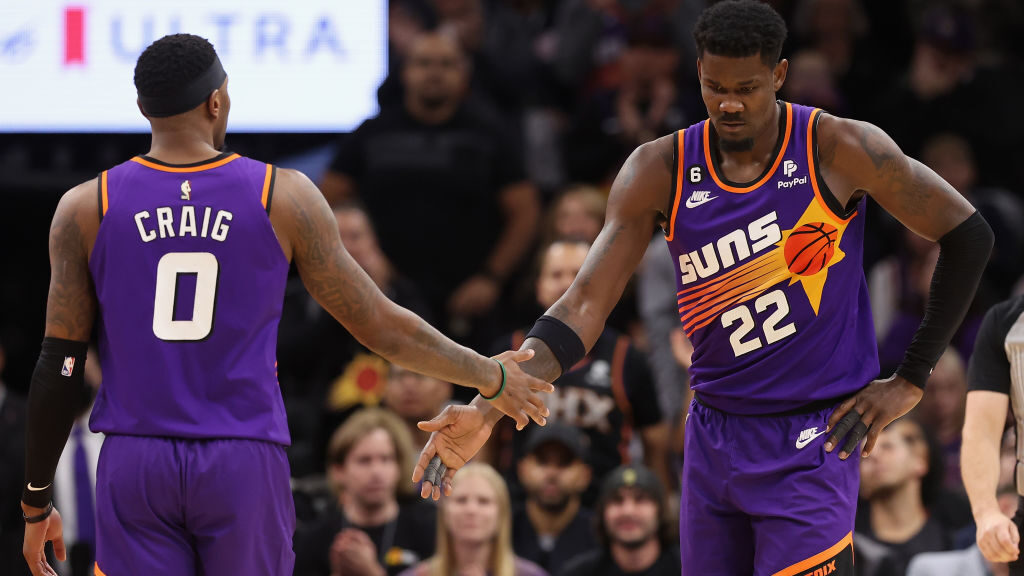 Suns' Deandre Ayton, Jazz's Lauri Markkanen both available Monday