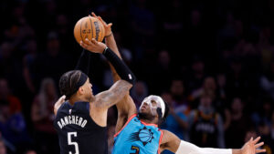 Phoenix Suns hold on vs. Magic to snap 3-game losing streak
