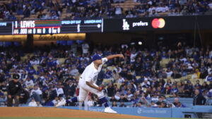 D-backs take issue with new Dodger Stadium LED lights