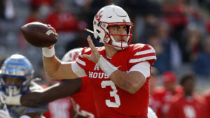 Cardinals select Houston QB Clayton Tune with 139th pick in NFL Draft