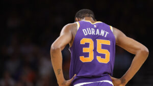 Kevin Durant has clutch chase-down block in Suns' win vs. Thunder