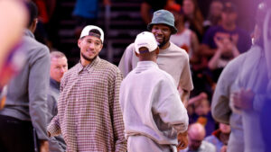 Resting Suns fall late in bizarre game to set Clippers as playoff opponent