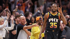 Suns' Devin Booker, Kevin Durant outduel Nikola Jokic for Game 4 win over Nuggets