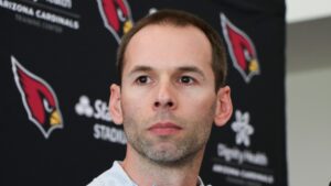 Cardinals' Jonathan Gannon 'not worried' with OTAs no-shows of DeAndre Hopkins, Budda Baker