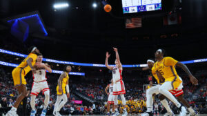 Robbins on realignment: '(Arizona, ASU) don't have to do same thing'