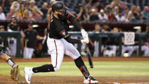 D-backs' Emmanuel Rivera building role after challenge to prove himself