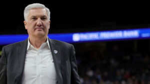 Reports: Arizona's Big 12 move on hold; Pac-12 doesn't vote on future