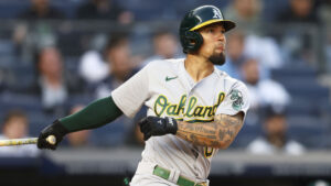 Diamondbacks add infielder Jace Peterson in trade with Athletics