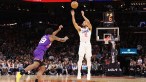 Eric Gordon signs with Phoenix Suns