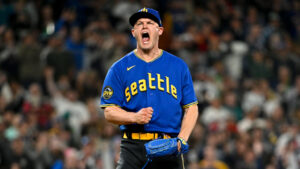 Diamondbacks solve No. 1 issue with acquisition of closer Paul Sewald