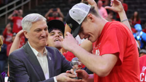 Reports: Pac-12 commissioner will present TV, media deal with all eyes on Arizona